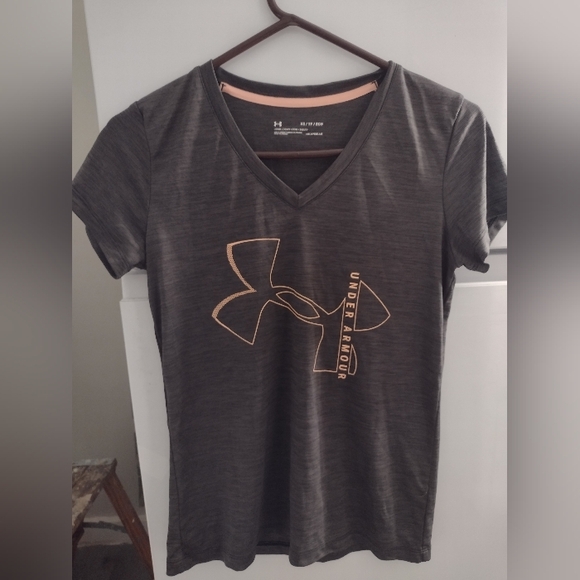 Under Armour Gray Fitted Short Sleeve Tee Size XS/TP/ECH. - Picture 5 of 9